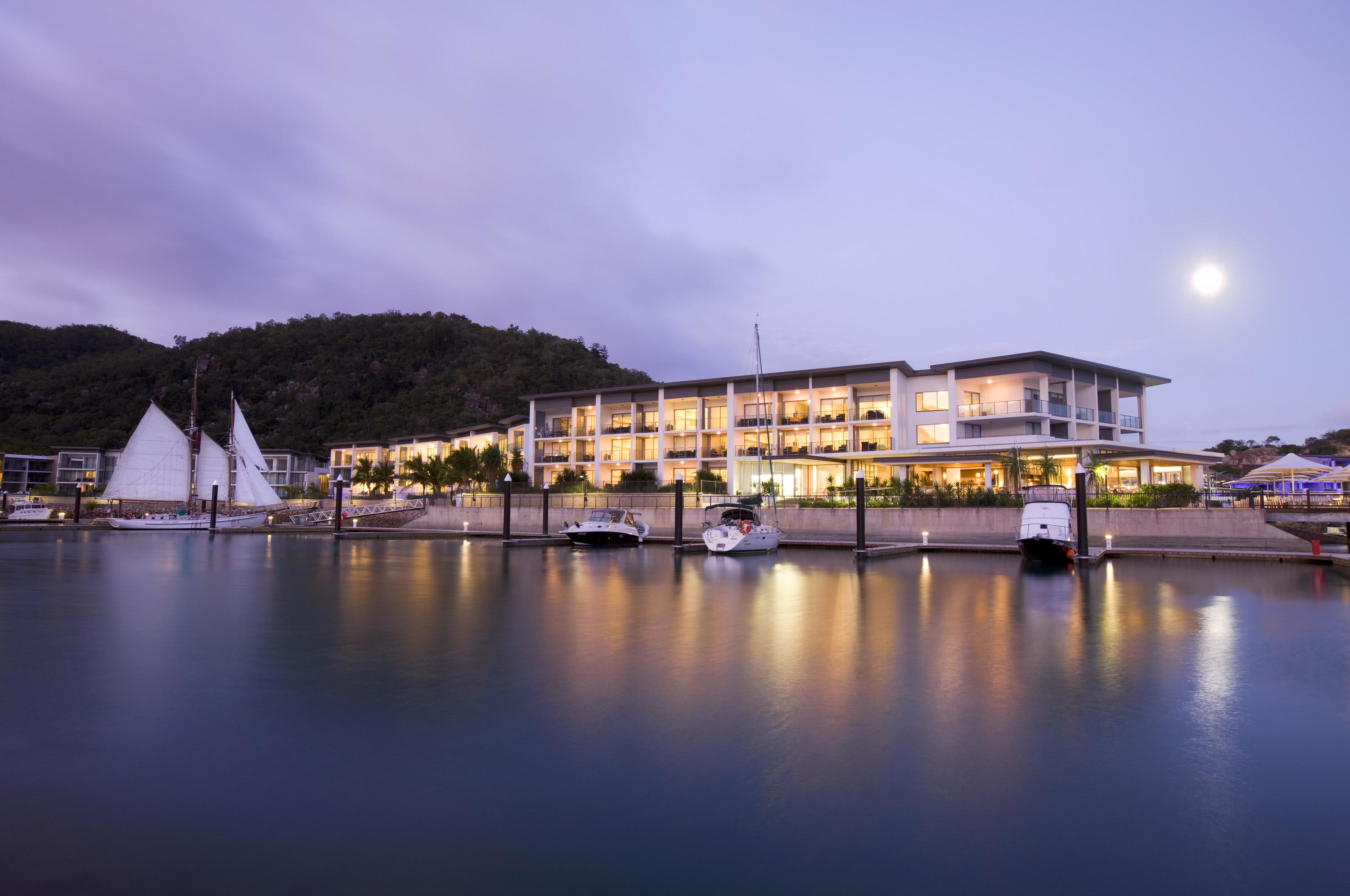 Hotel Peppers Blue On Blue Nelly Bay Esterno foto The Pearl Resort at Hamilton Island