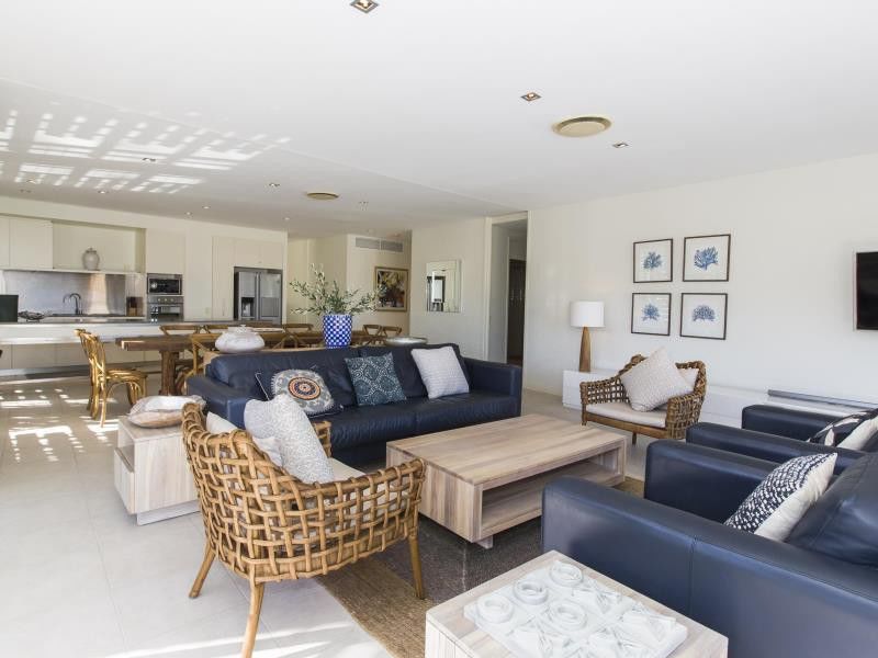 Hotel Peppers Blue On Blue Nelly Bay Esterno foto Living area